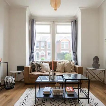Alross Room With Breakfast Londres Extérieur photo